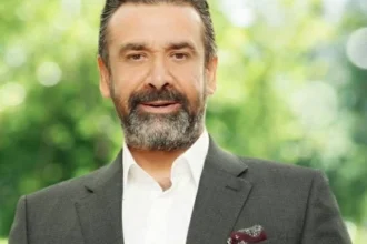 «الفيل الأزرق 3» يحمل مفاجآت.. كريم لـ«عكاظ»: أختار ما يشبه الجمهور وهذا سر «مطلوب عائلياً» 