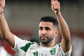 محرز يودع الأهلي وجماهيره برسالة مؤثرة: لم أرغب في الرحيل دون شكركم