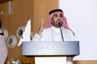 600 شاعر و60 ألف صوت.. «حرف» تتوّج القحطاني بذهبية الشعر