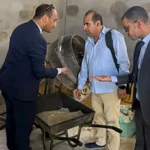 خدعة داخل منشأة غذائية بمصر.. كيف جرى تقليد الفلفل الأسود؟