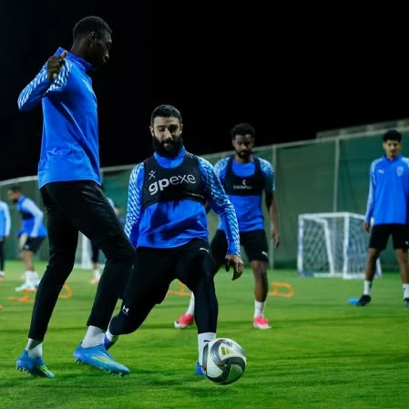 فنيون لـ«عكاظ»: إغلاق الثغرات بوابة أبها لعبور الفيصلي