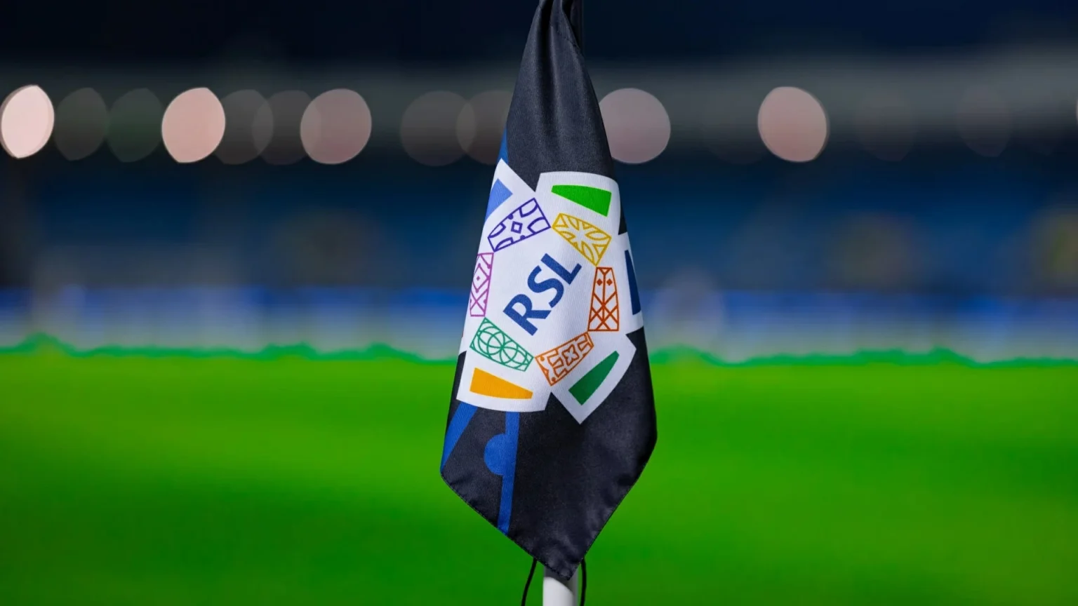 رابطة الدوري السعودي تعلن تأجيل لقاء أبها والفيصلي