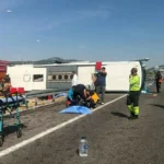 مجزرة على طريق تركي.. 11 قتيلًا و27 مصابًا في انقلاب حافلة