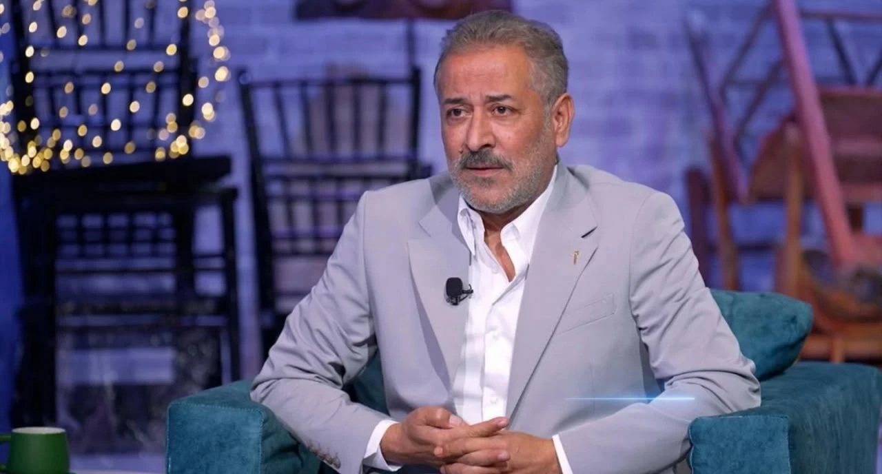 من خلافاته مع أمل عرفة إلى تهديدات عائلته.. ماذا كشف عبد المنعم عمايري؟