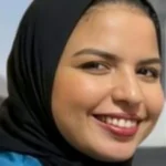 آلاف يشيعون المضيفة المصرية.. والد عزة رمزي: ستُدفن بجوار والدتها