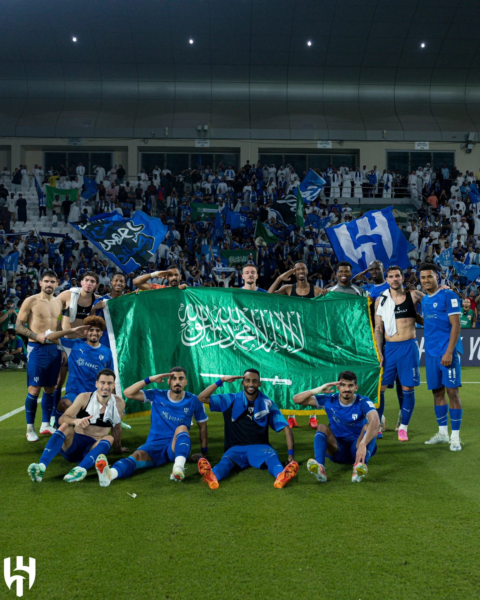 الهلال يرفع راية الوطن بعد هزيمة السد