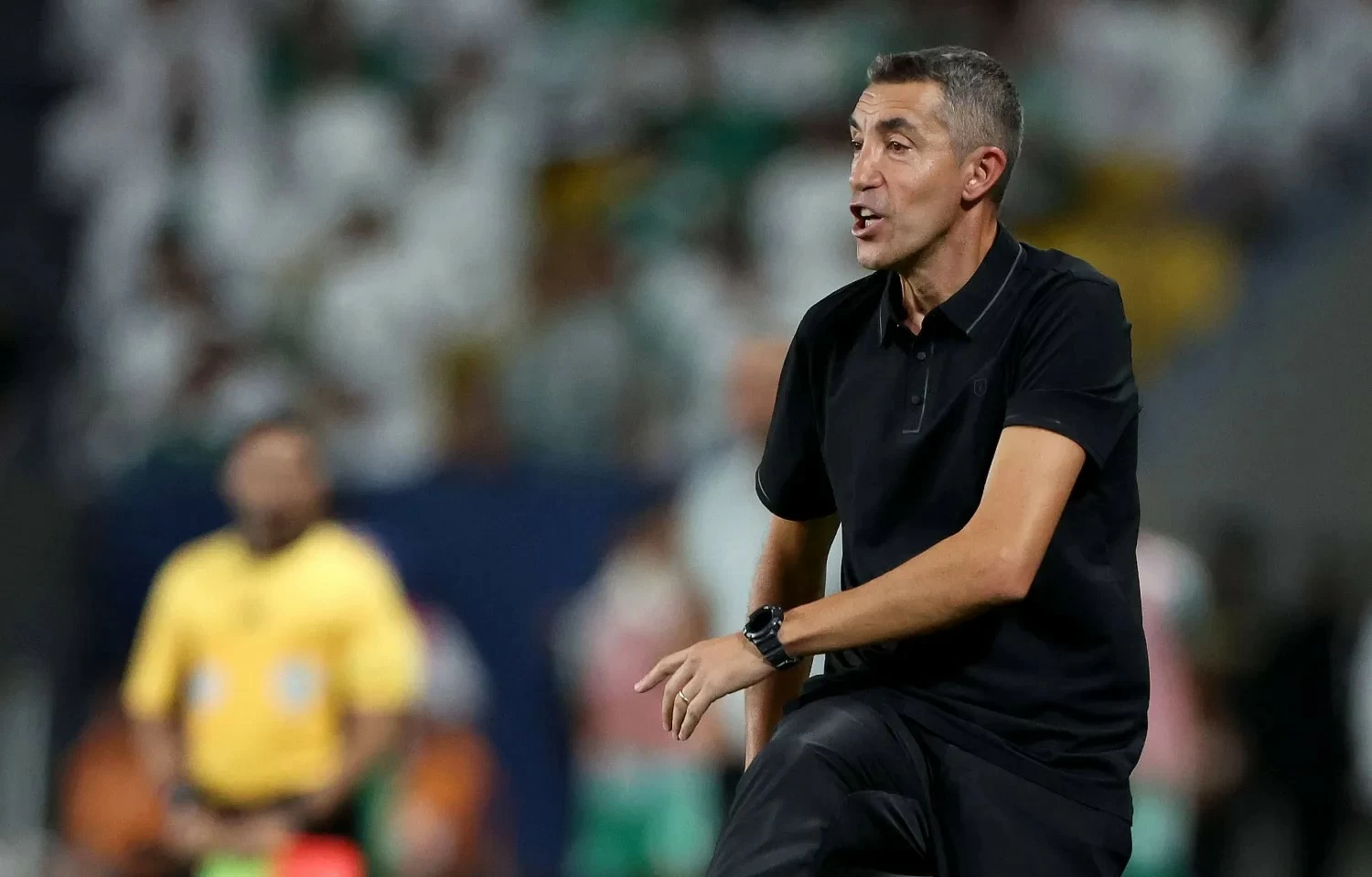 مصادر لـ«عكاظ»: برونو لاج تلقى عرضين من الدوري الفرنسي