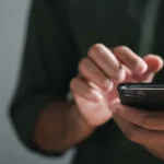 «قوقل» تحظر شركة إسرائيلية بعد كشف استخدام الإعلانات لاختراق الهواتف