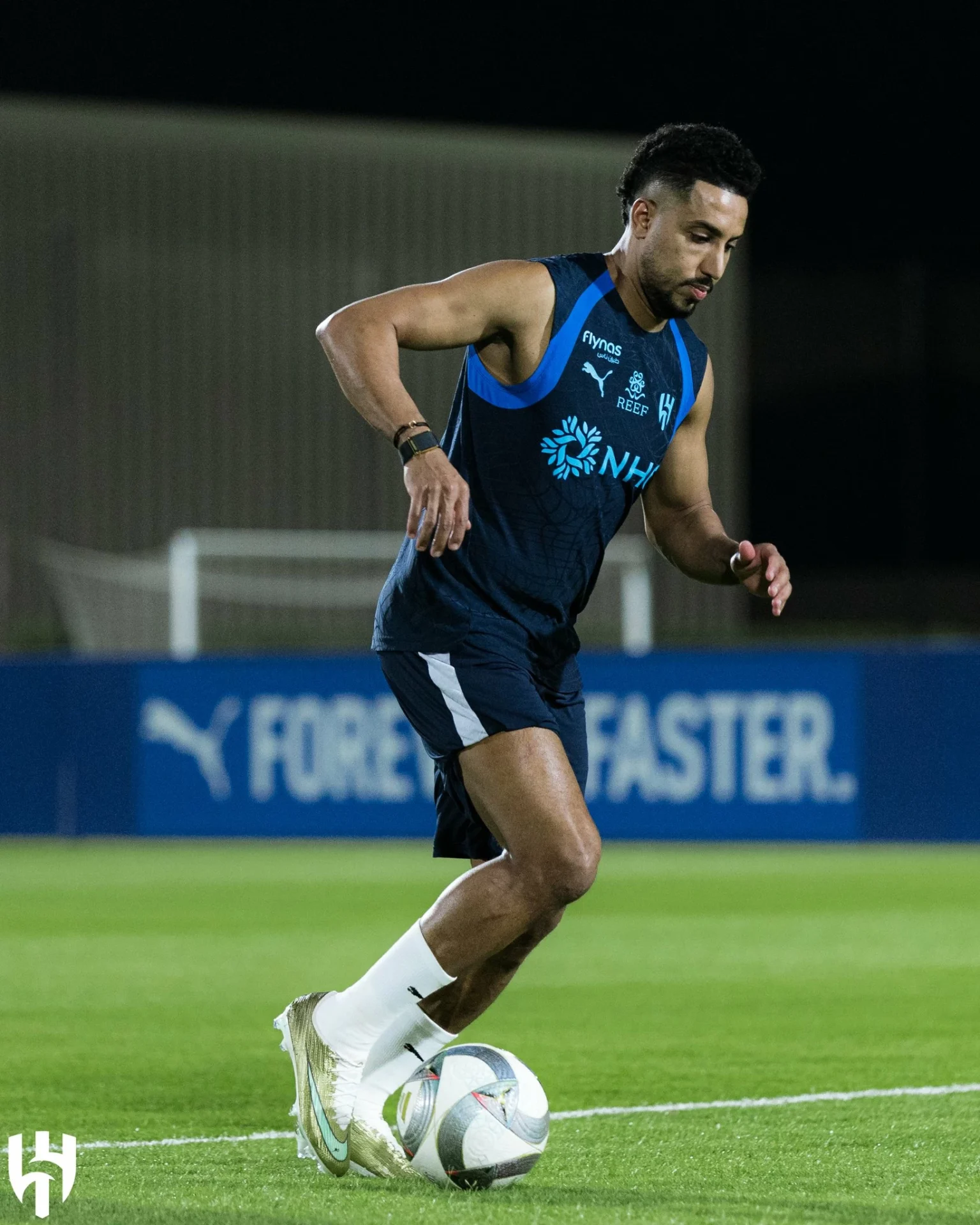 سالم الدوسري يعود لتدريبات الهلال بعد طول غياب