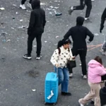 جئن لرؤية برج إيفل.. فشاهدن وجهًا آخر لباريس