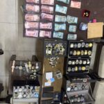 القبض على محتال إلكتروني عن طريق بيع الهواتف الخلوية