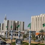 مدارس الرياض تتحول إلى التعليم عن بُعد أسبوعا عقب الهجوم على المطار