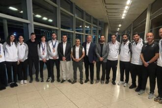 الأمير راشد يستقبل أبطال الاتحاد الأردني للتايكواندو لدى وصولهم المملكة