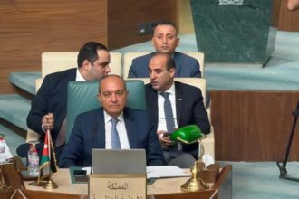 العضايلة: الأردن يرفض كافة الإجراءات الإسرائيلية الرامية إلى تهجير الفلسطينيين