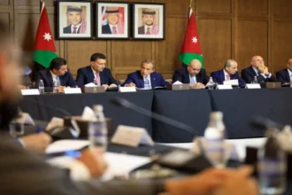 رئيس الوزراء يناقش مع حزب الميثاق الوطني برنامج التحديث السياسي