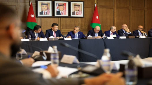 رئيس الوزراء يناقش مع حزب الميثاق الوطني برنامج التحديث السياسي