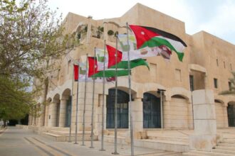 أمانة عمان تسند الشركات المنفذة لأعمال النظافة بآلياتها وكوادرها
