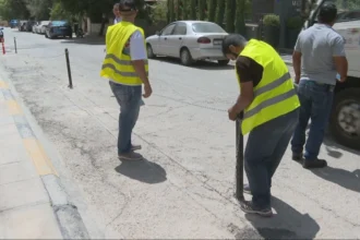 ضبط أكثر من 40 موقعا لحجز المواقف العامة بصورة غير قانونية في عمان